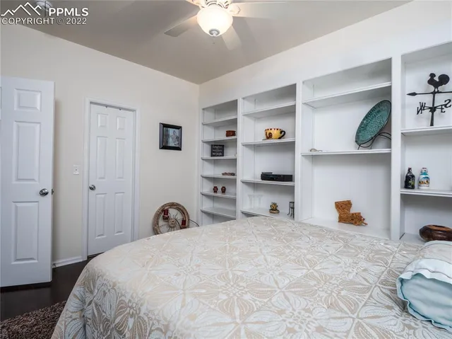 a view of walk in closet with furniture