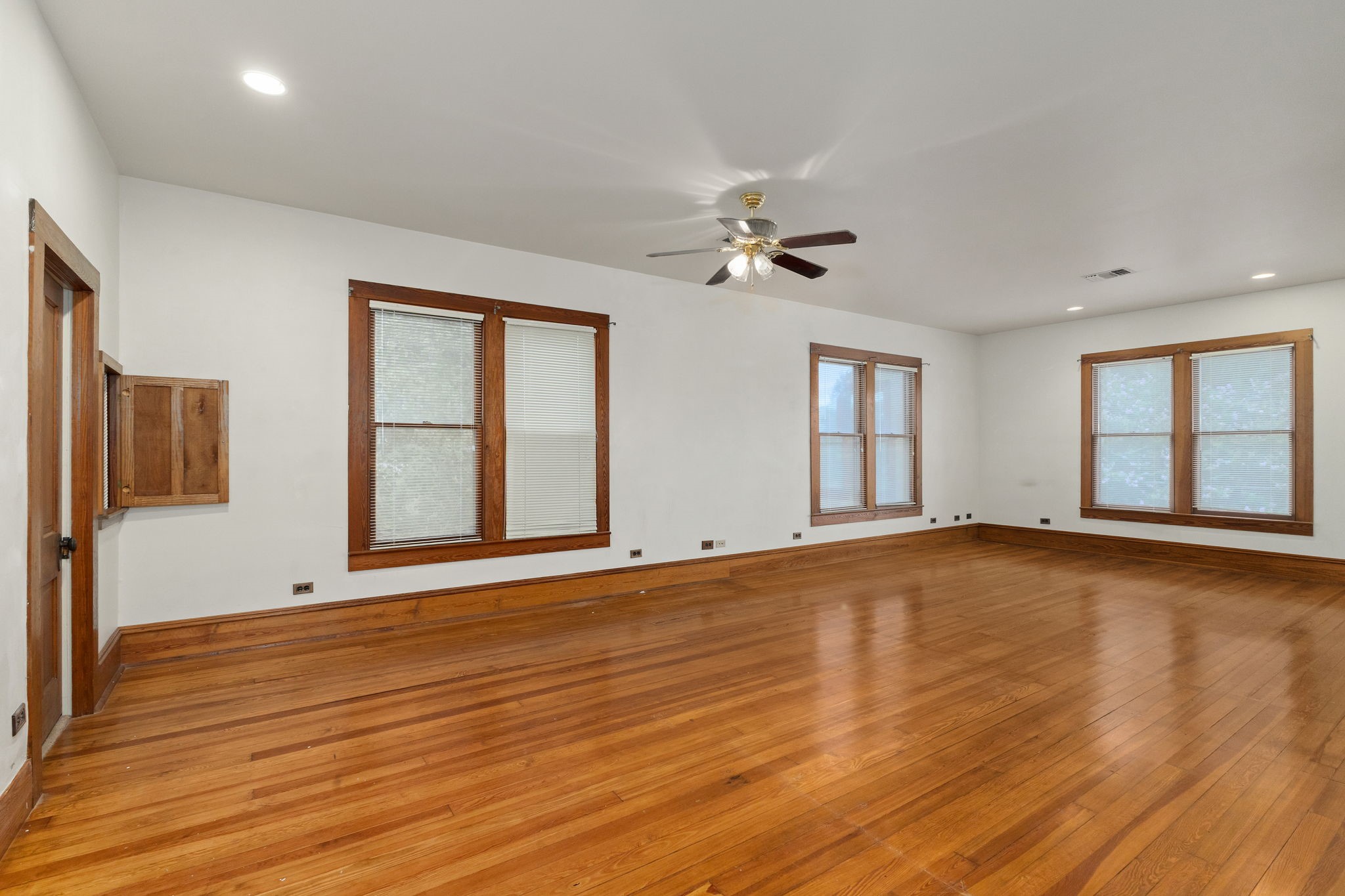 415 Peabody Street Brenham, TX 77833 - Photo 14 of 32