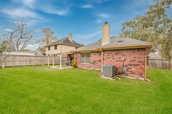 $2,000 | 9135 Reagan Meadow Court, Houston, TX 77064