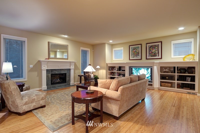3602 Wells Avenue South Renton, WA 98055 - Photo 3 of 15