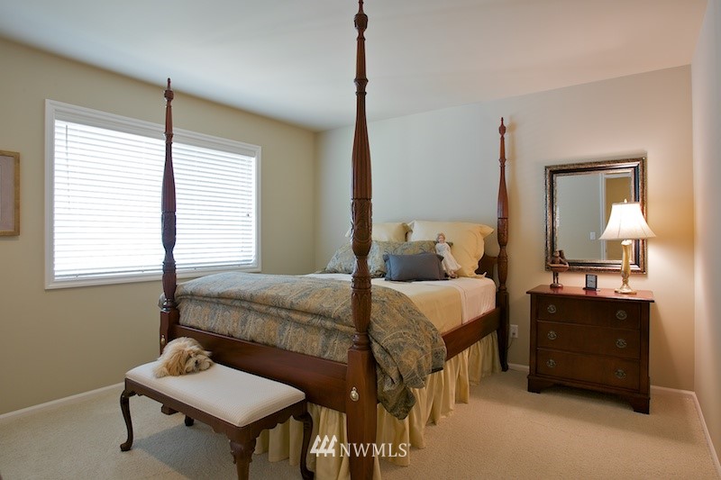 3602 Wells Avenue South Renton, WA 98055 - Photo 10 of 15