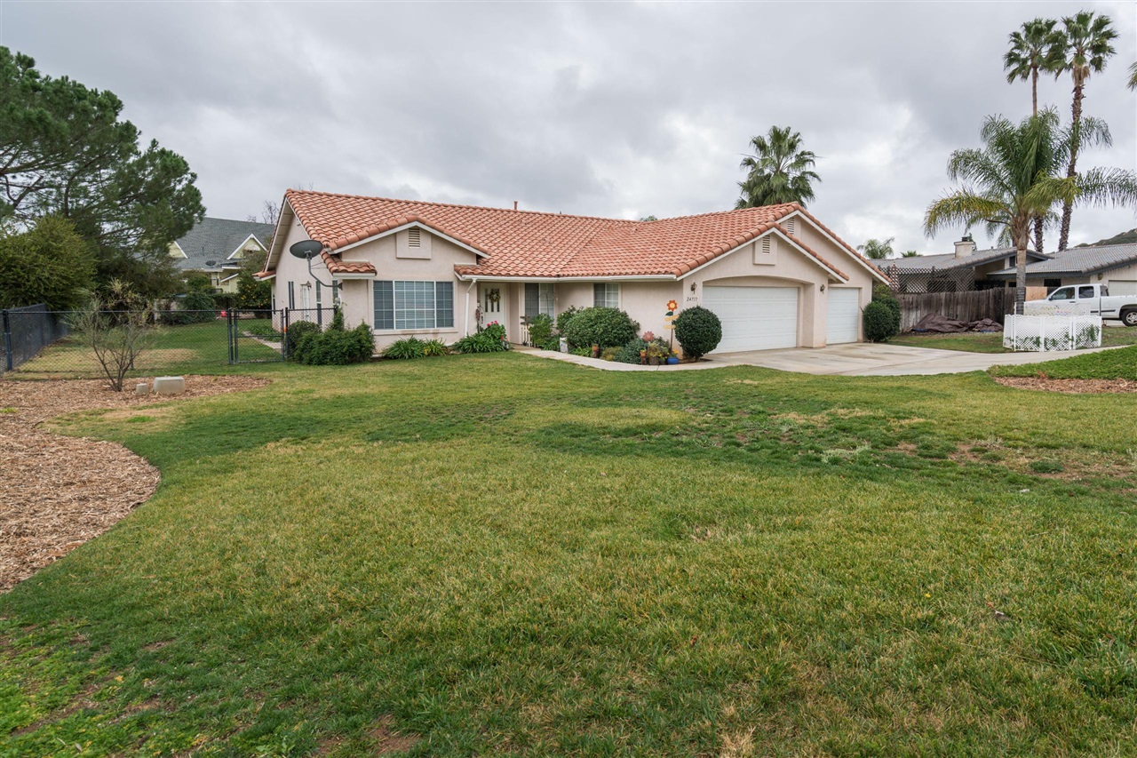 24717 Bjoin Road Ramona, CA 92065 - Photo 2 of 25 Gallery Image 2