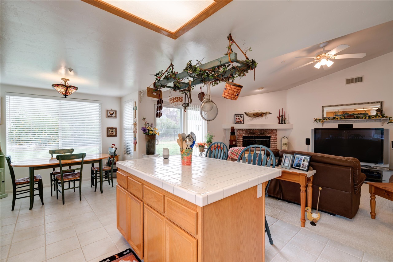 24717 Bjoin Road Ramona, CA 92065 - Photo 14 of 25 Gallery Image 14