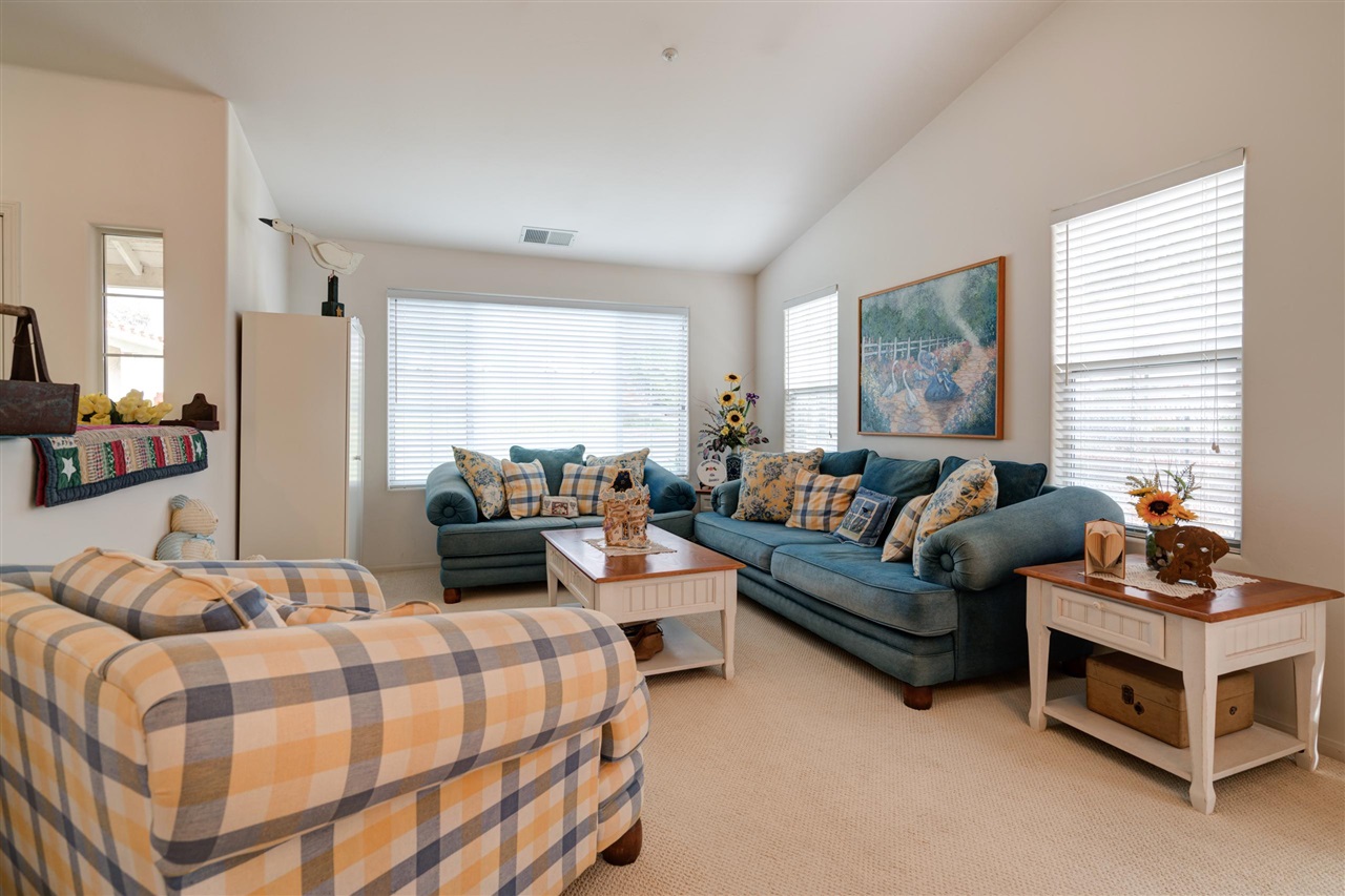 24717 Bjoin Road Ramona, CA 92065 - Photo 4 of 25 Gallery Image 4