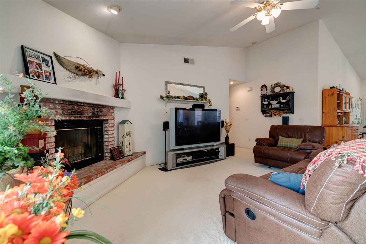 24717 Bjoin Road Ramona, CA 92065 - Photo 9 of 25 Gallery Image 9