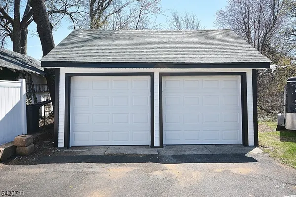 $2,000 | 1324 George Street, Plainfield, NJ 07062