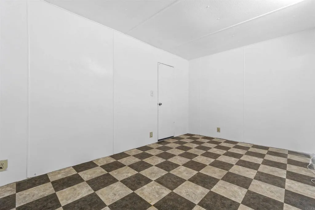 12044 Royal, Unit 93 El Cajon, CA 92021 - Photo 12 of 29