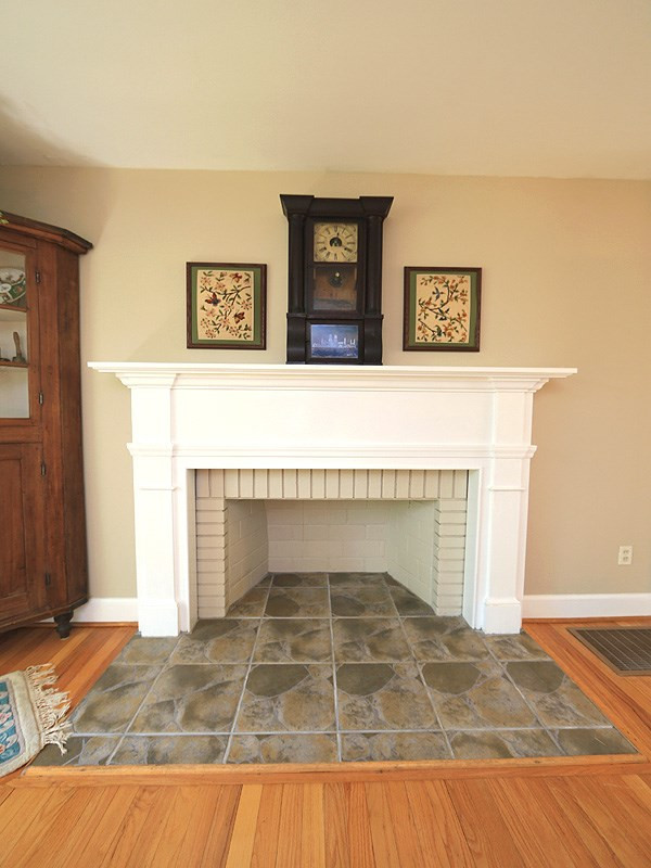 1616 Pineview Drive Raleigh, NC 27606 - Photo 6 of 18 Photo 6
