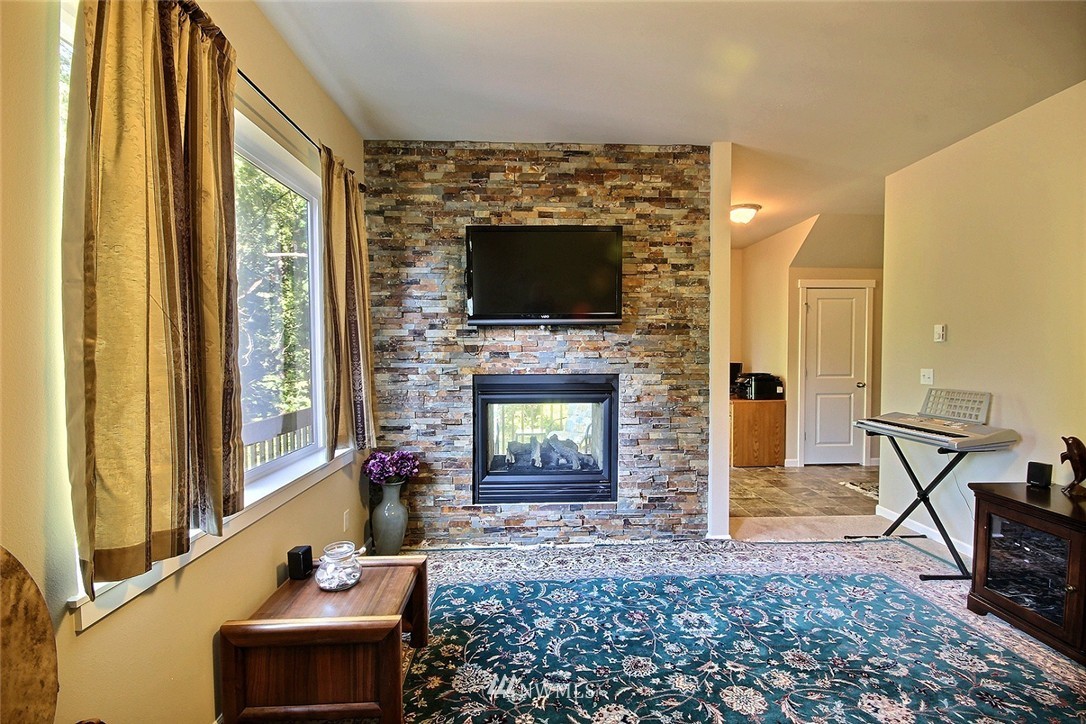 1518 Pierce Avenue Northeast Renton, WA 98056 - Photo 18 of 20