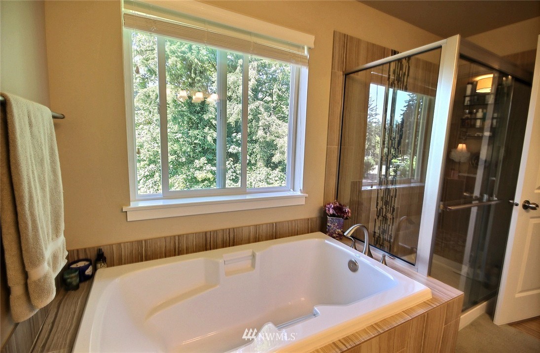 1518 Pierce Avenue Northeast Renton, WA 98056 - Photo 9 of 20