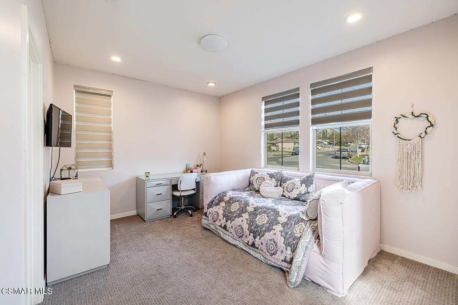 4616 Fannin Drive Simi Valley, CA 93063 - Photo 17 of 29 a living room with furniture and a window