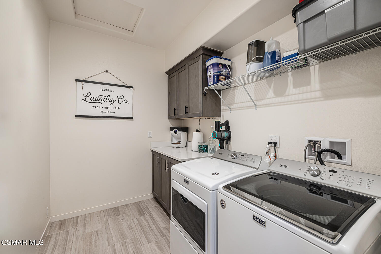 4616 Fannin Drive Simi Valley, CA 93063 - Photo 23 of 29 a utility room with sink dryer and washer