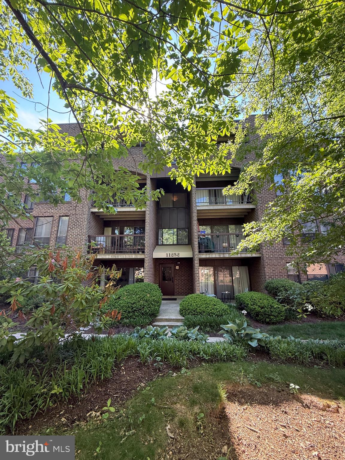 11252 Chestnut Grove Square, Unit 26 Reston, VA 20190 - Photo 1 of 36