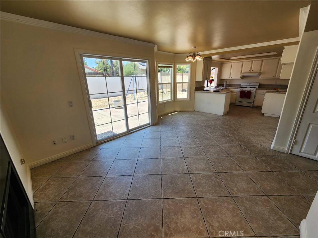 6902 Blanchard Avenue Fontana, CA 92336 - Photo 4 of 16