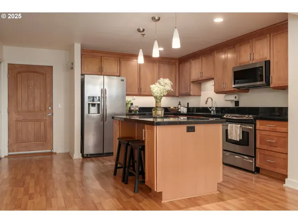 $420,000 | 3990 Abbey Lane, Unit B401, Astoria, OR 97103