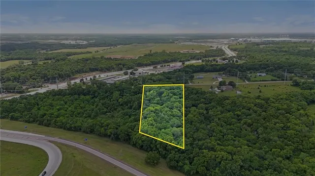 $1,470,000 | 34730 West 95th Street, De Soto, KS 66018