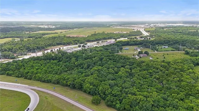 $1,470,000 | 34730 West 95th Street, De Soto, KS 66018