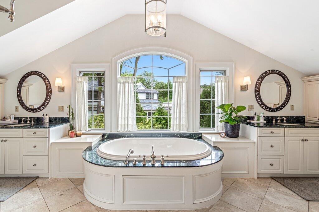 2274 Yorkshire Road Columbus, OH 43221 - Photo 36 of 59 2274 Yorkshire Road-27.jpg-SMALL