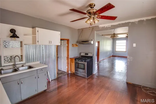 $82,000 | 55 North Commercial Street, Winchester, IL 62694