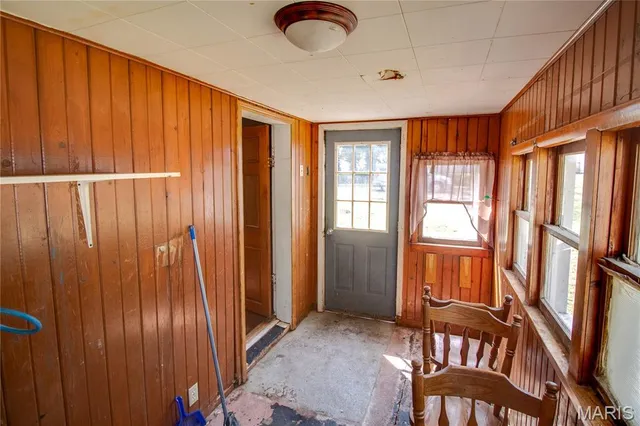 $82,000 | 55 North Commercial Street, Winchester, IL 62694