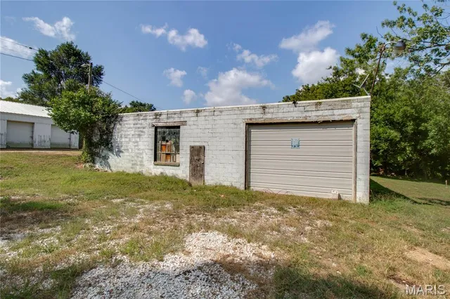 $82,000 | 55 North Commercial Street, Winchester, IL 62694