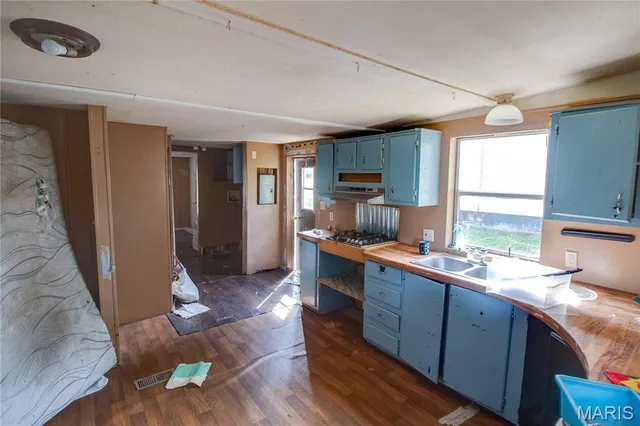 $82,000 | 55 North Commercial Street, Winchester, IL 62694