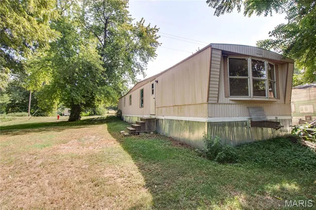 $82,000 | 55 North Commercial Street, Winchester, IL 62694