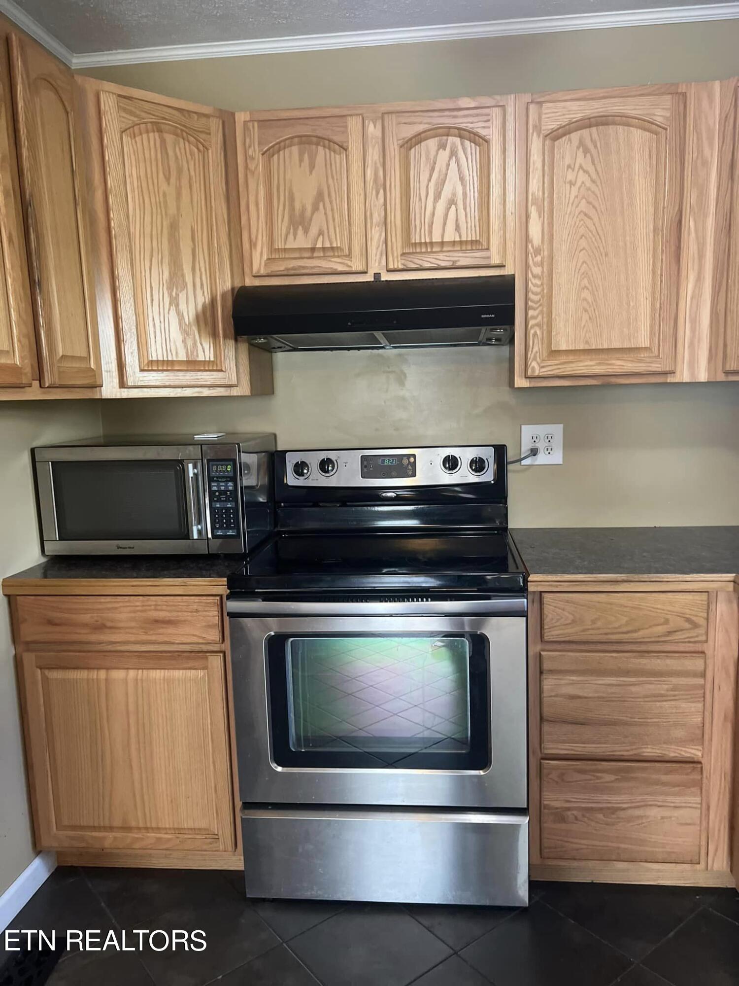 125 Cumberland Road Harrogate, TN 37752 - Photo 4 of 16 306664854_131758679594367_13885840783007