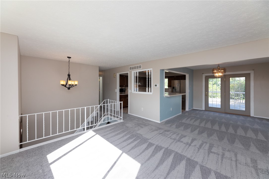 5472 Manning Circle North Ridgeville, OH 44039 - Photo 3 of 35