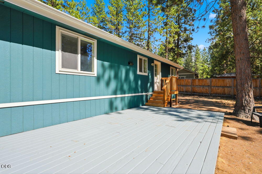 60115 Crater Road Bend, OR 97702 - Photo 32 of 54 Gallery Image 32