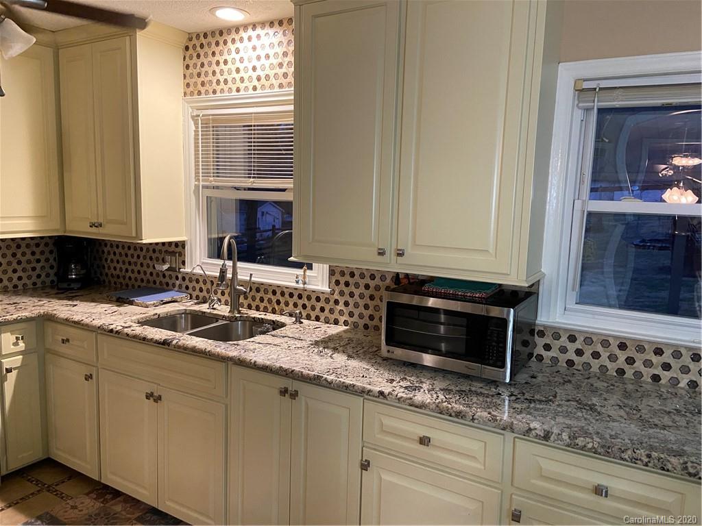 2206 Joe Road Statesville, NC 28625 - Photo 9 of 30 Gallery Image 9
