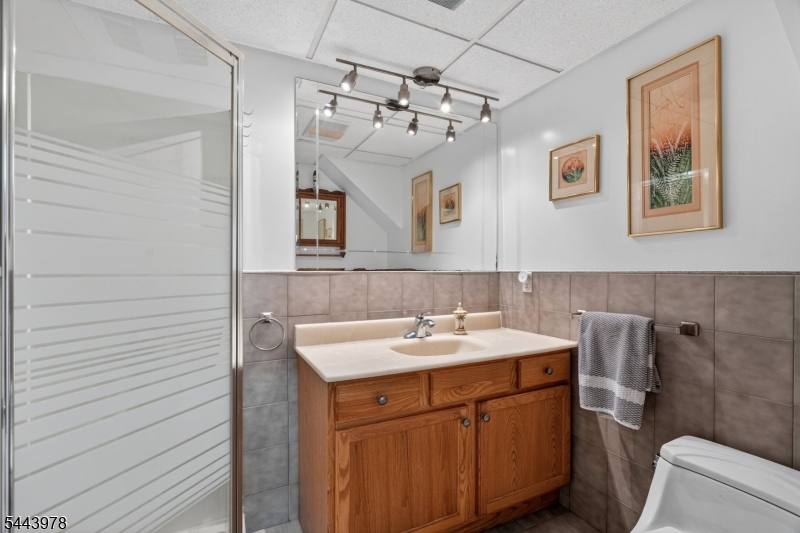 2736 Andrea Road Union, NJ 07083 - Photo 26 of 34