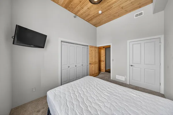 $209,000 | 201 Ridgeview Lane South, Unit 201, Lanesboro, MN 55949