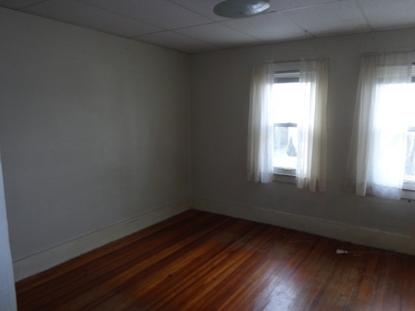 17 Wrentham Road Springfield, MA 01119 - Photo 13 of 16 Gallery Image 13