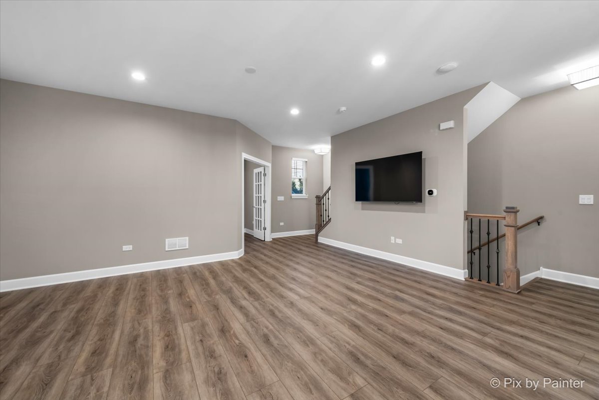 128 East Main Street Cary, IL 60013 - Photo 8 of 33