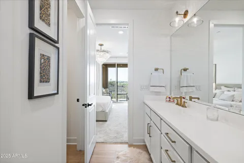 $618,888 | 2121 West Sonoran Desert Drive, Unit 8, Phoenix, AZ 85085