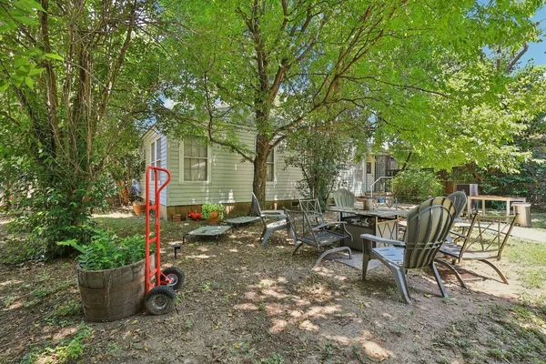 $799,999 | 4907 Harmon Avenue, Austin, TX 78751