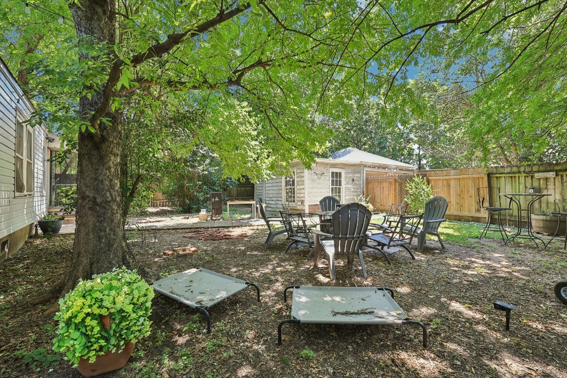 4907 Harmon Avenue Austin, TX 78751 - Photo 27 of 29