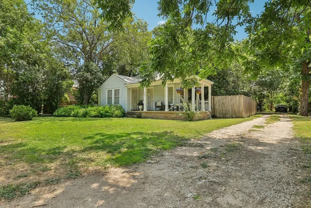 $799,999 | 4907 Harmon Avenue, Austin, TX 78751