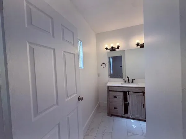 $2,500 | 904 4th Street, Unit 1, West Palm Beach, FL 33401