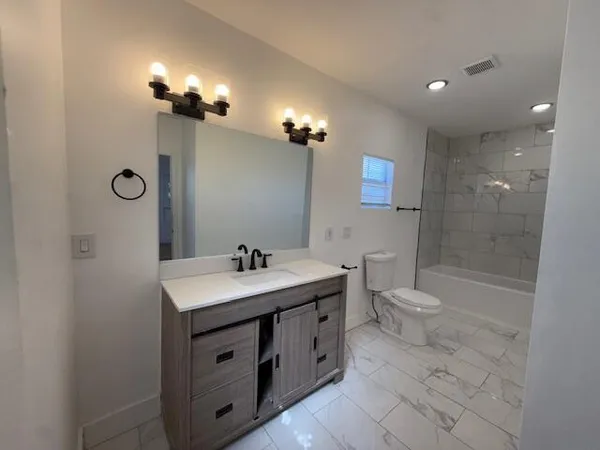 $2,500 | 904 4th Street, Unit 1, West Palm Beach, FL 33401