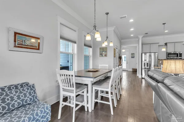 $1,075,000 | 1499 Seaside Circle, Navarre Beach, FL 32566