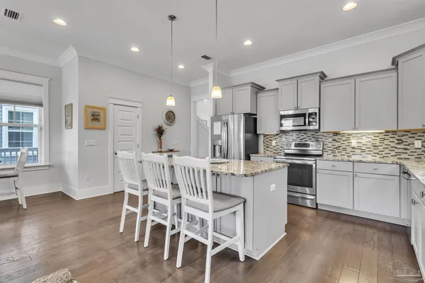 $1,075,000 | 1499 Seaside Circle, Navarre Beach, FL 32566