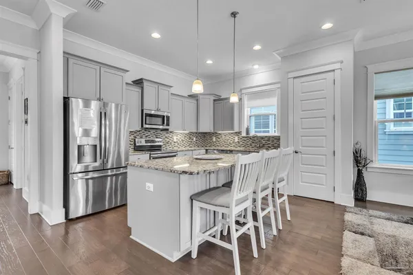 $1,075,000 | 1499 Seaside Circle, Navarre Beach, FL 32566