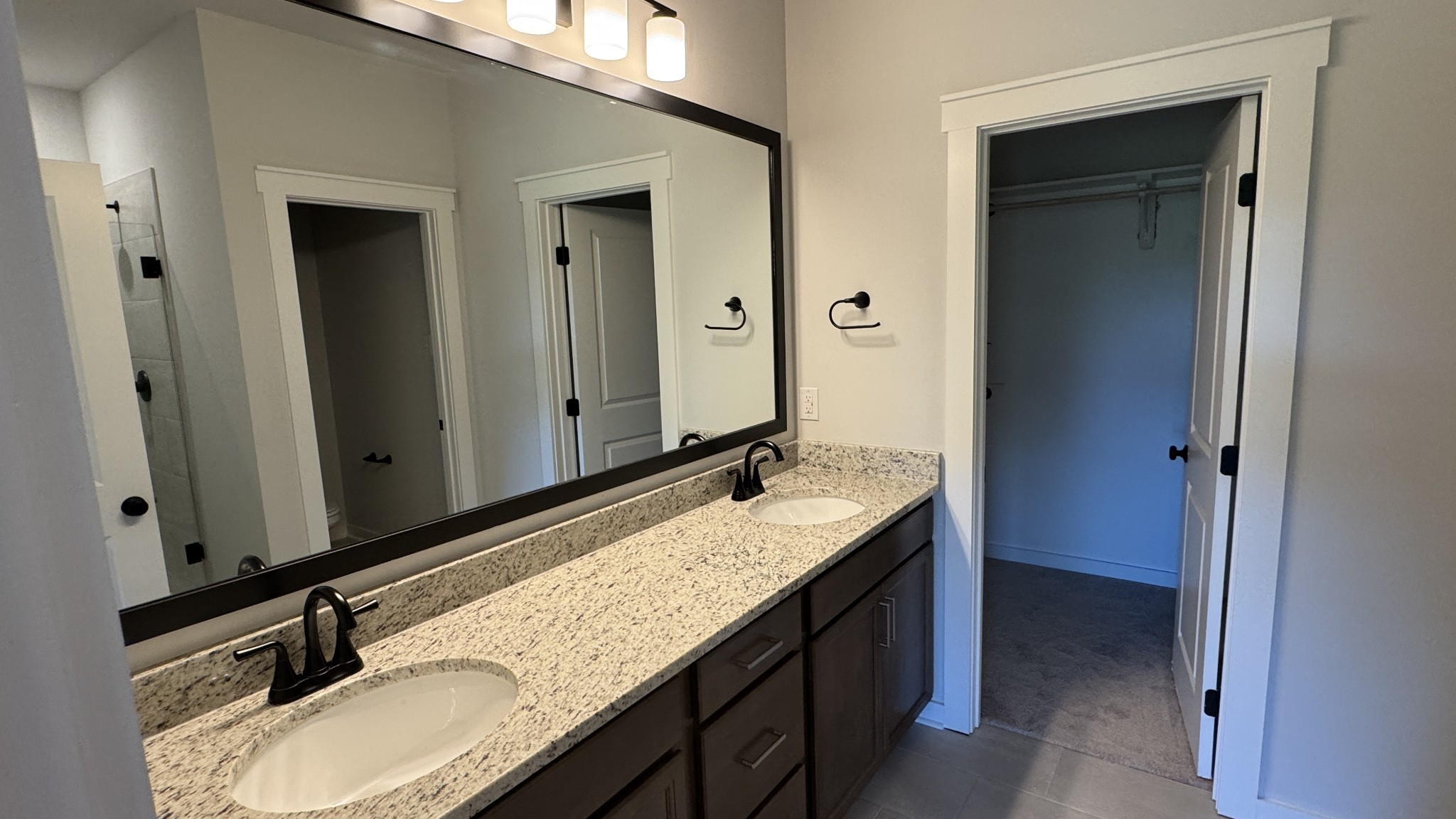 492 West Foxrun Springfield, TN 37172 - Photo 9 of 19