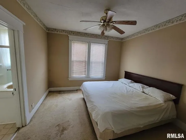 $49,900 | 334 South Lincoln Boulevard, Centralia, IL 62801