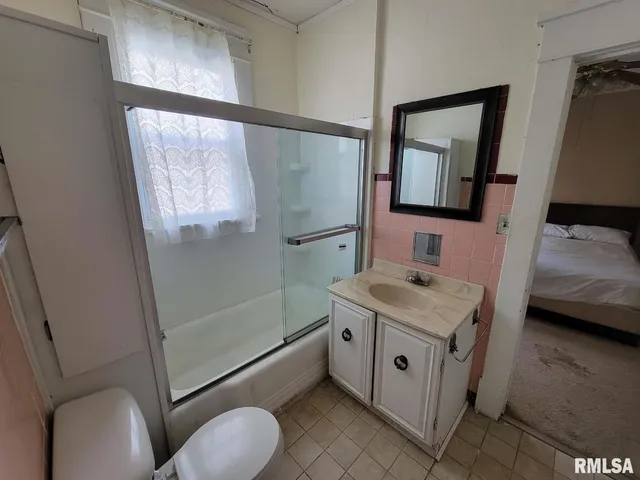 $49,900 | 334 South Lincoln Boulevard, Centralia, IL 62801