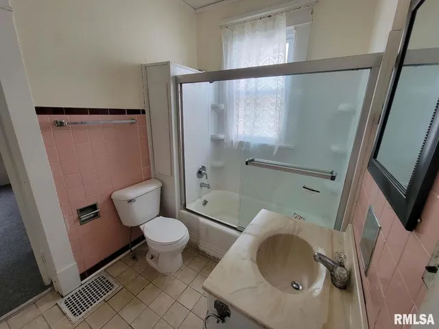 $49,900 | 334 South Lincoln Boulevard, Centralia, IL 62801