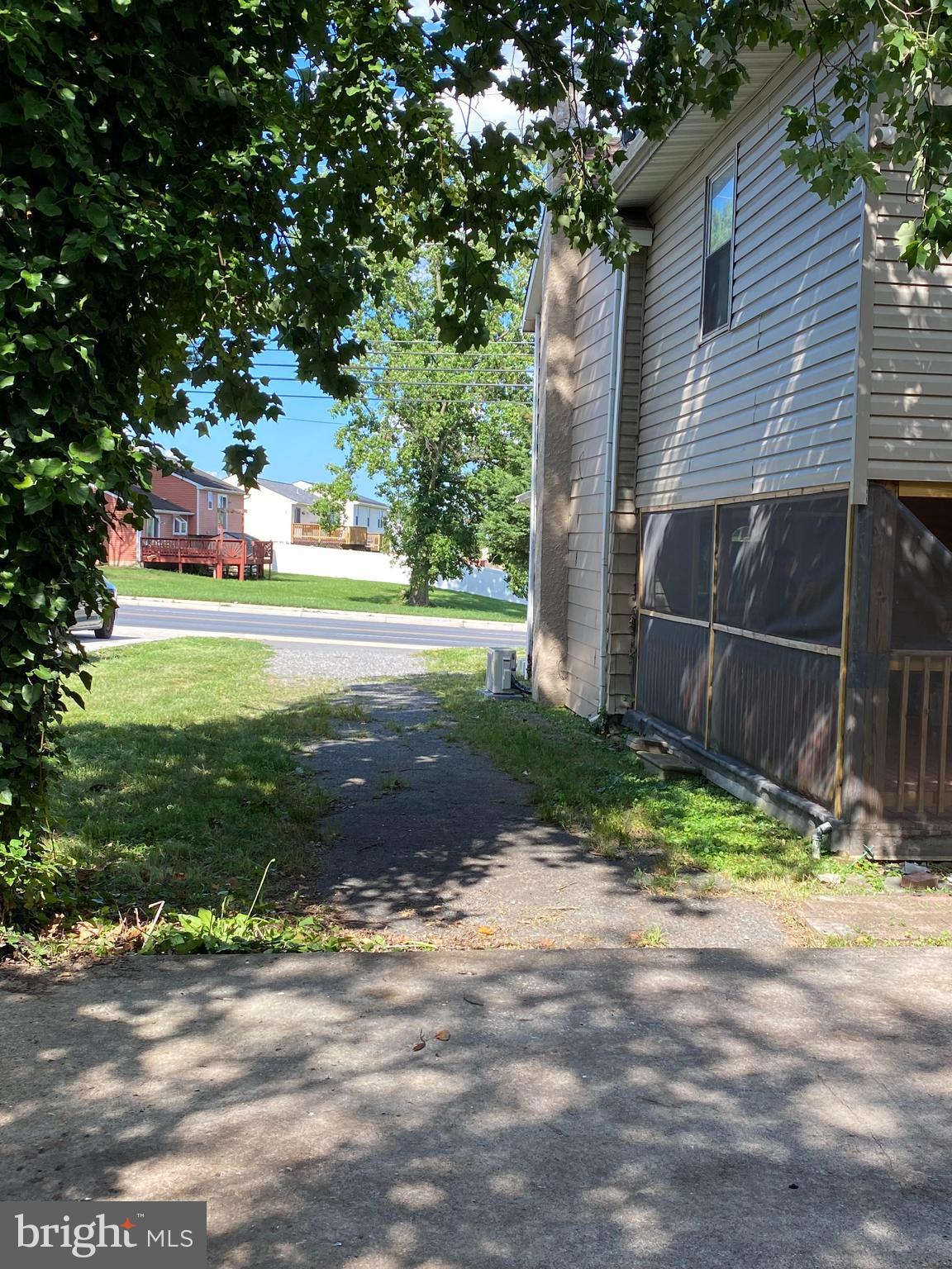 3120 North Rolling Road Baltimore, MD 21228 - Photo 40 of 57 Side of home has plenty of car parking for visitor