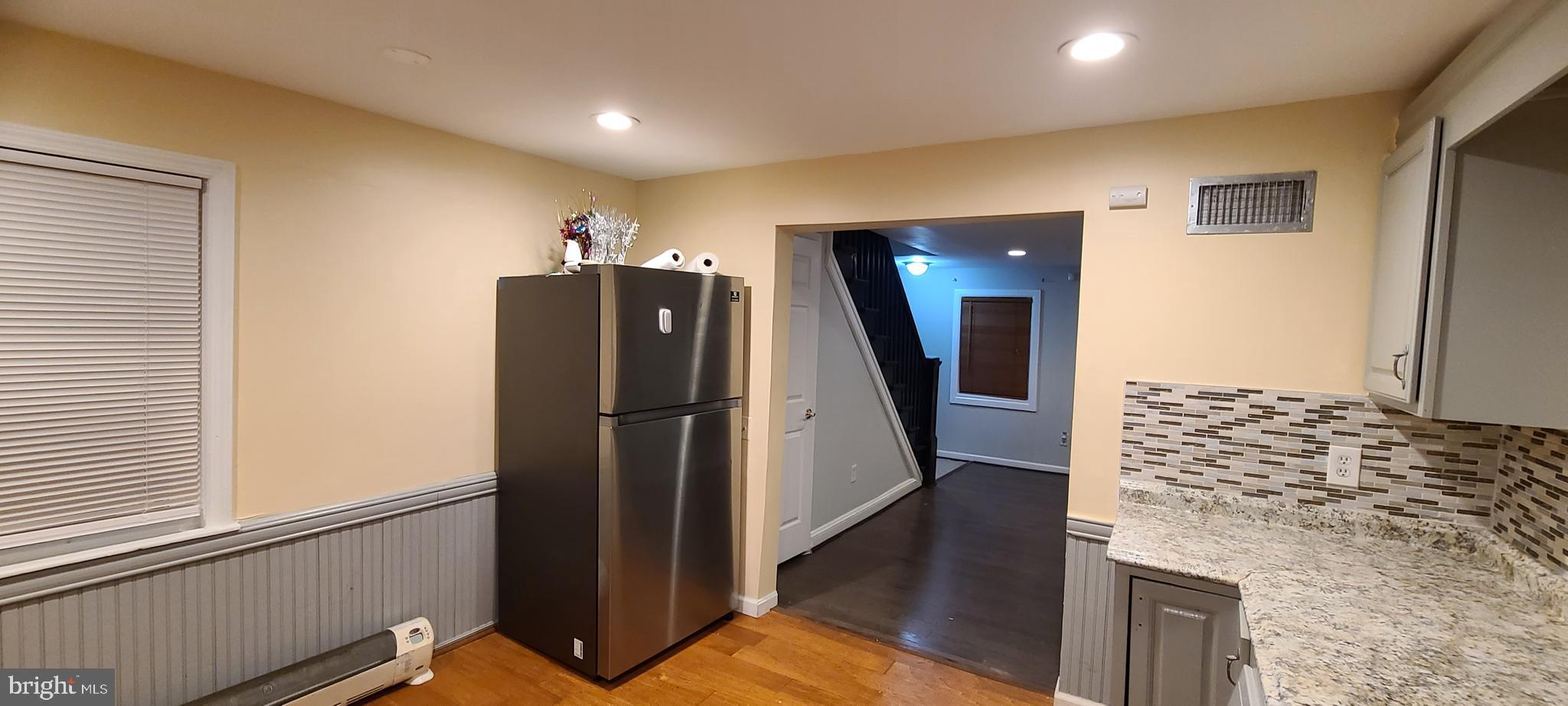 3120 North Rolling Road Baltimore, MD 21228 - Photo 47 of 57 Stainless steel fridge